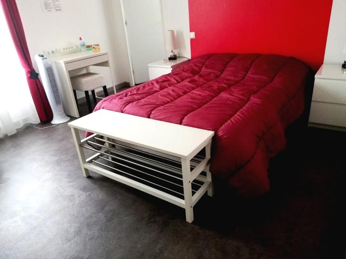Chambre Avec Salle De Bain Privatisee Avec Petit Dejeuner Compris 欧克索讷 外观 照片